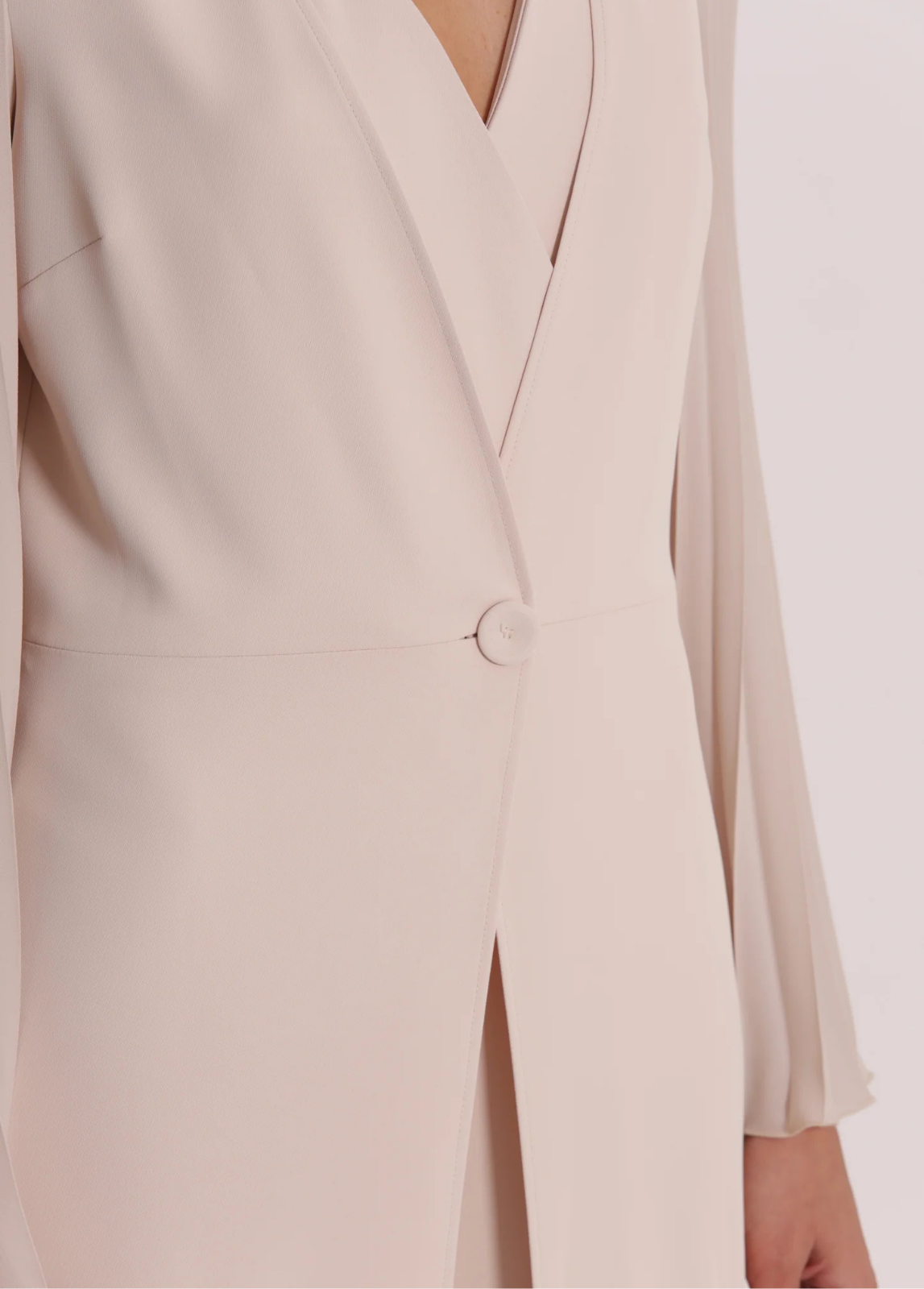 MACACÃO LONGO COM MANGAS PLISSADAS - MIMI MUA