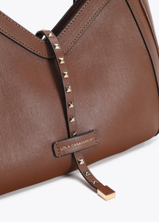 MALA EM ECOPELE CASTANHA COM TACHAS LC - LOLA CASADEMUNT