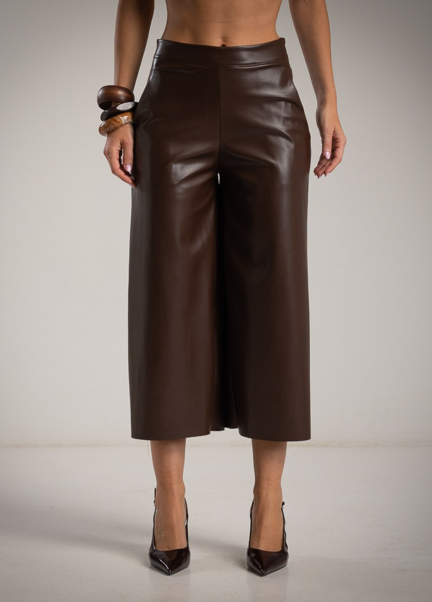 CULOTES LARGAS EM ECOPELE - ALBANOS