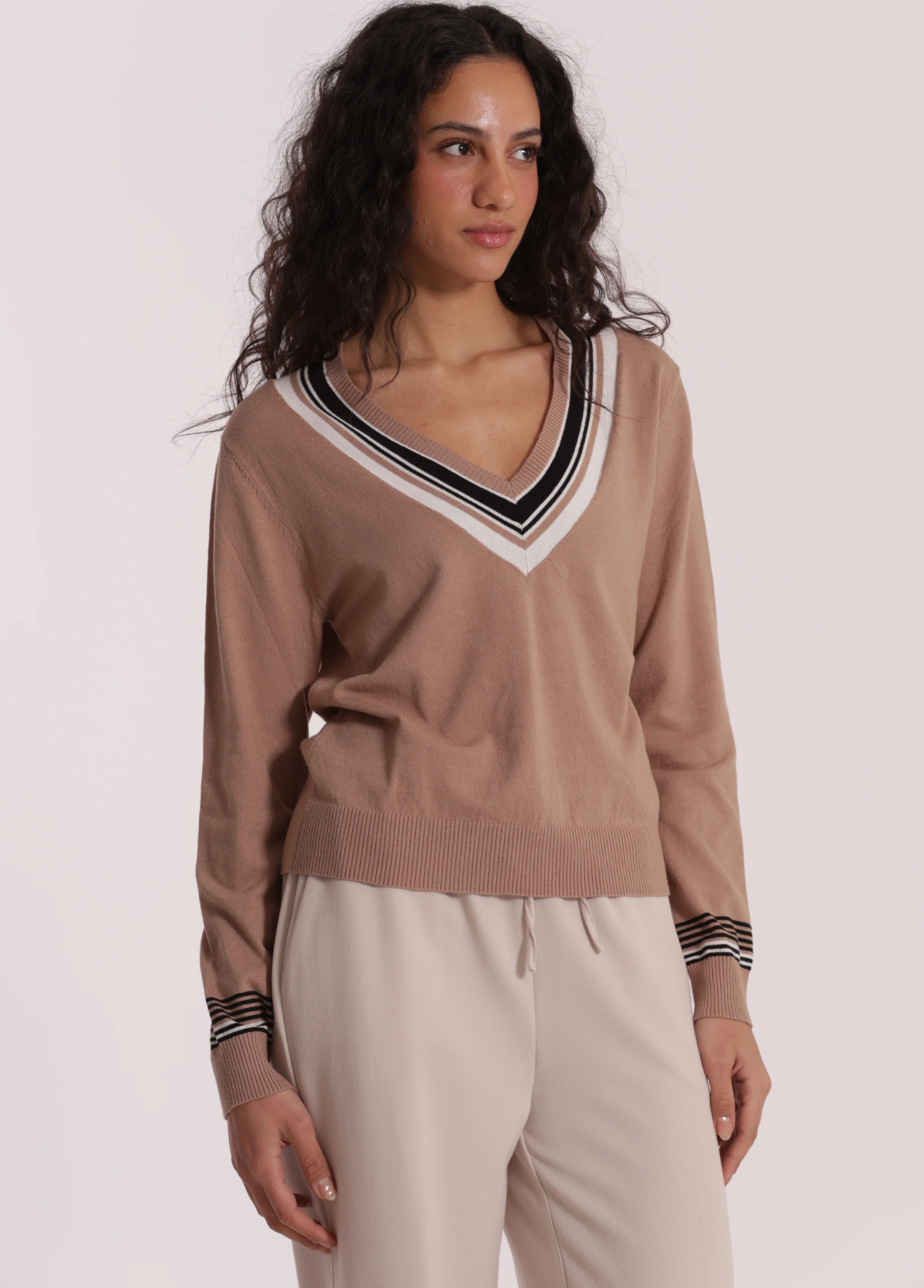 CAMISOLA DE MALHA DECOTE EM V TRICOLOR - MIMI MUA