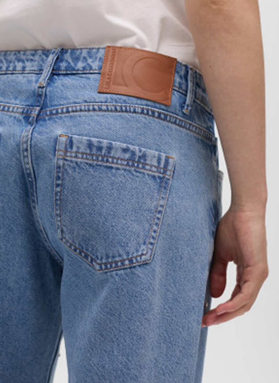 JEANS DENIM DE ALGODÃO COM STRASS - LOLA CASADEMUNT