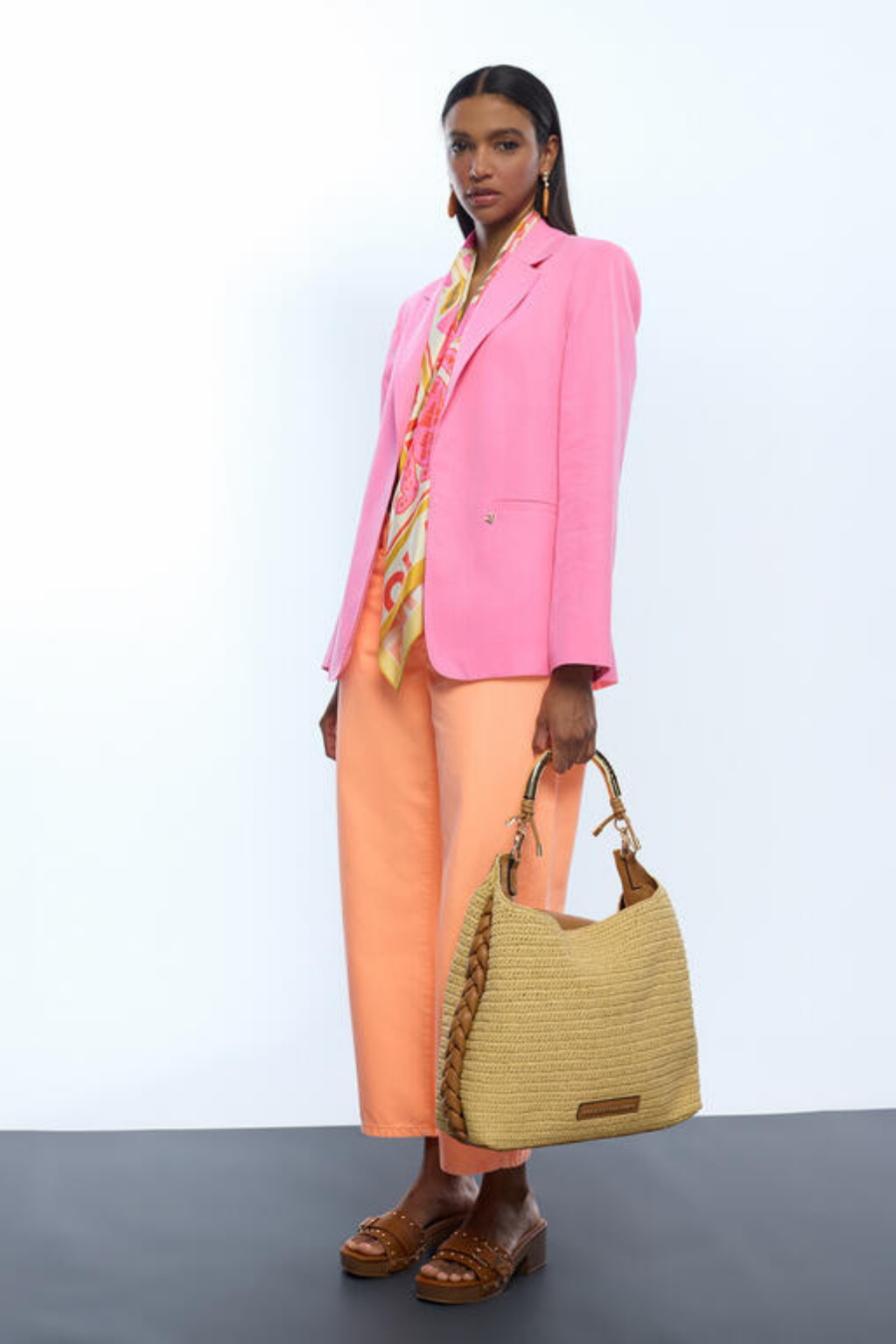 MALA ICÓNICA 1981 RÁFIA - LOLA CASADEMUNT