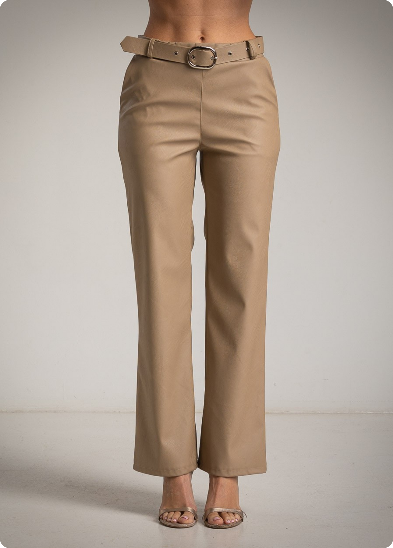 CALÇAS EM ECOPELE COM CINTO - ALBANOS