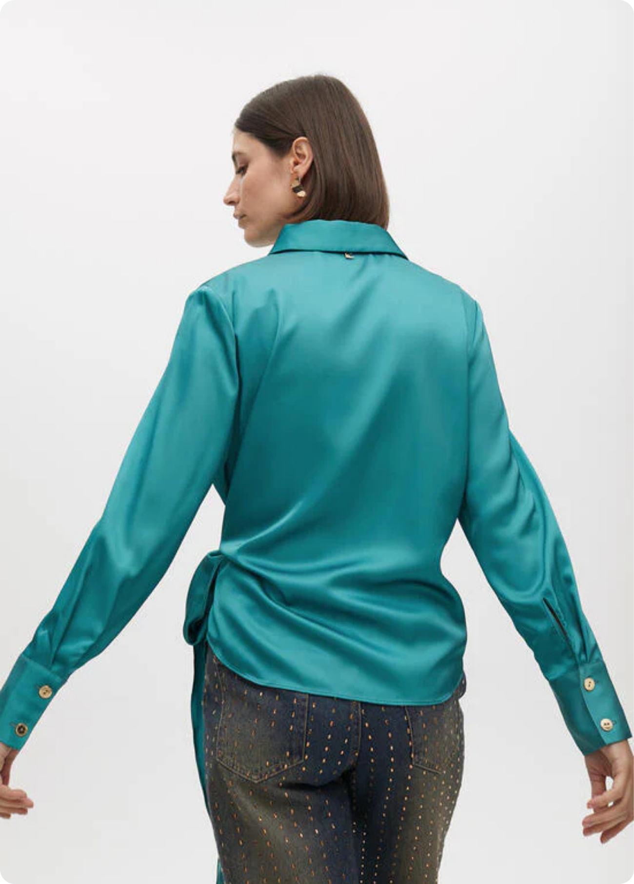 CAMISA ACETINADA COM LAÇADA - LOLA CASADEMUNT