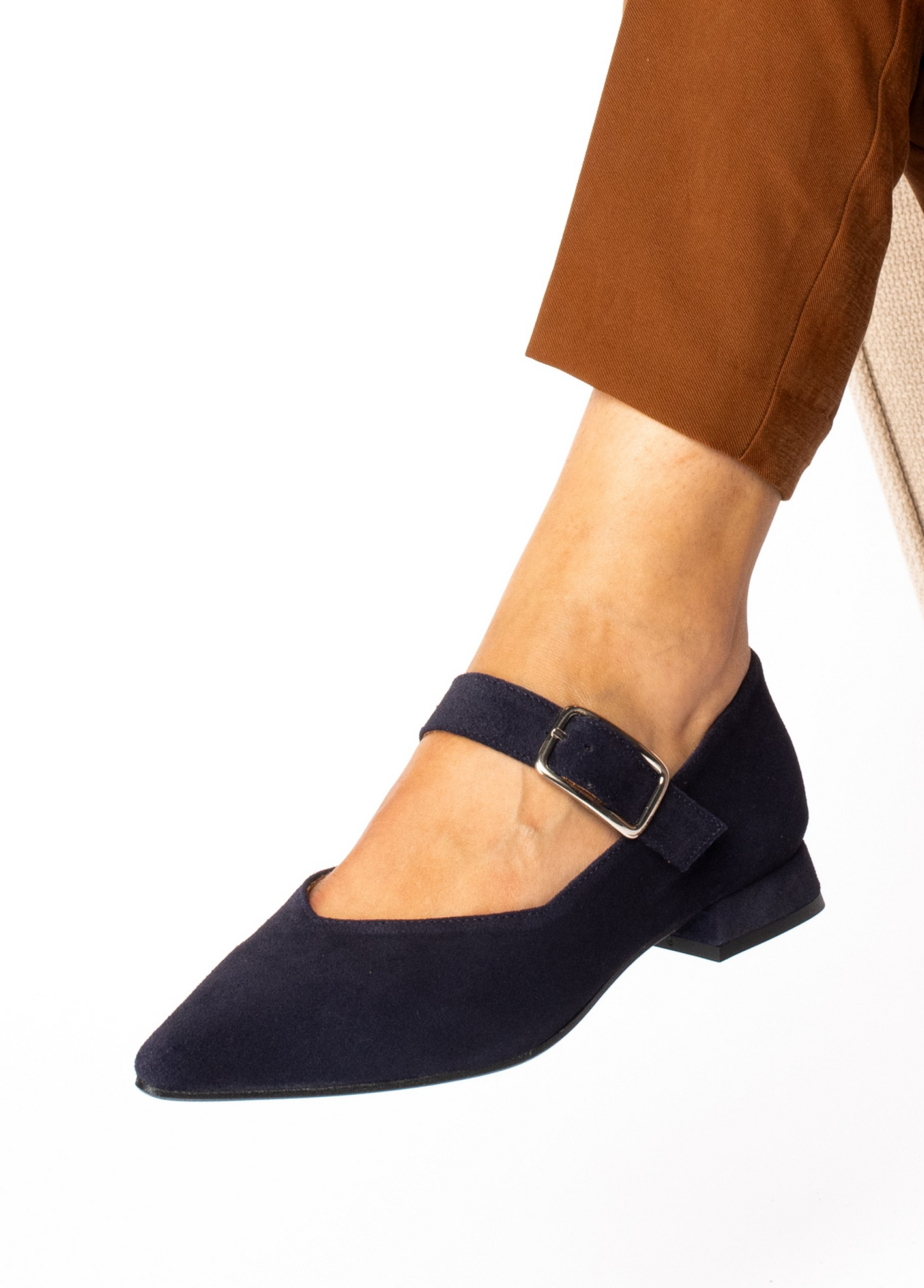 SAPATOS RASOS EM CAMURÇA AZUL - TAPADAS