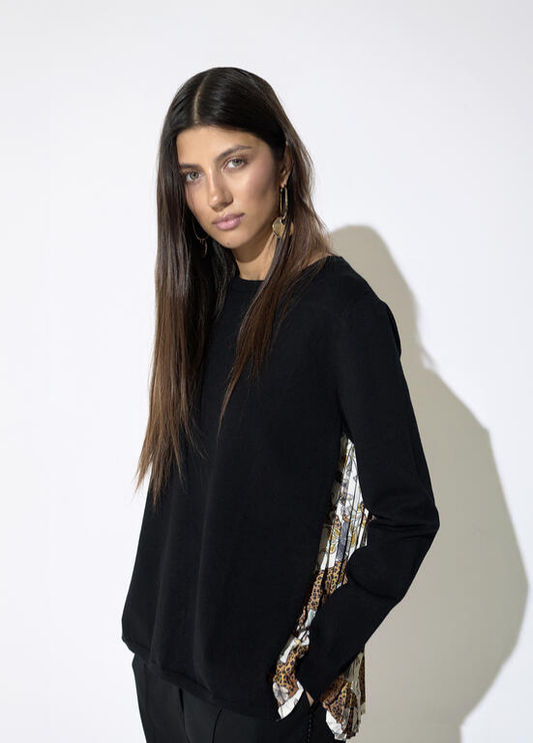 JERSEY DE MALHA PRETO COM COSTAS ANIMAL PRINT PLISSADAS - LOLA CASADEMUNT