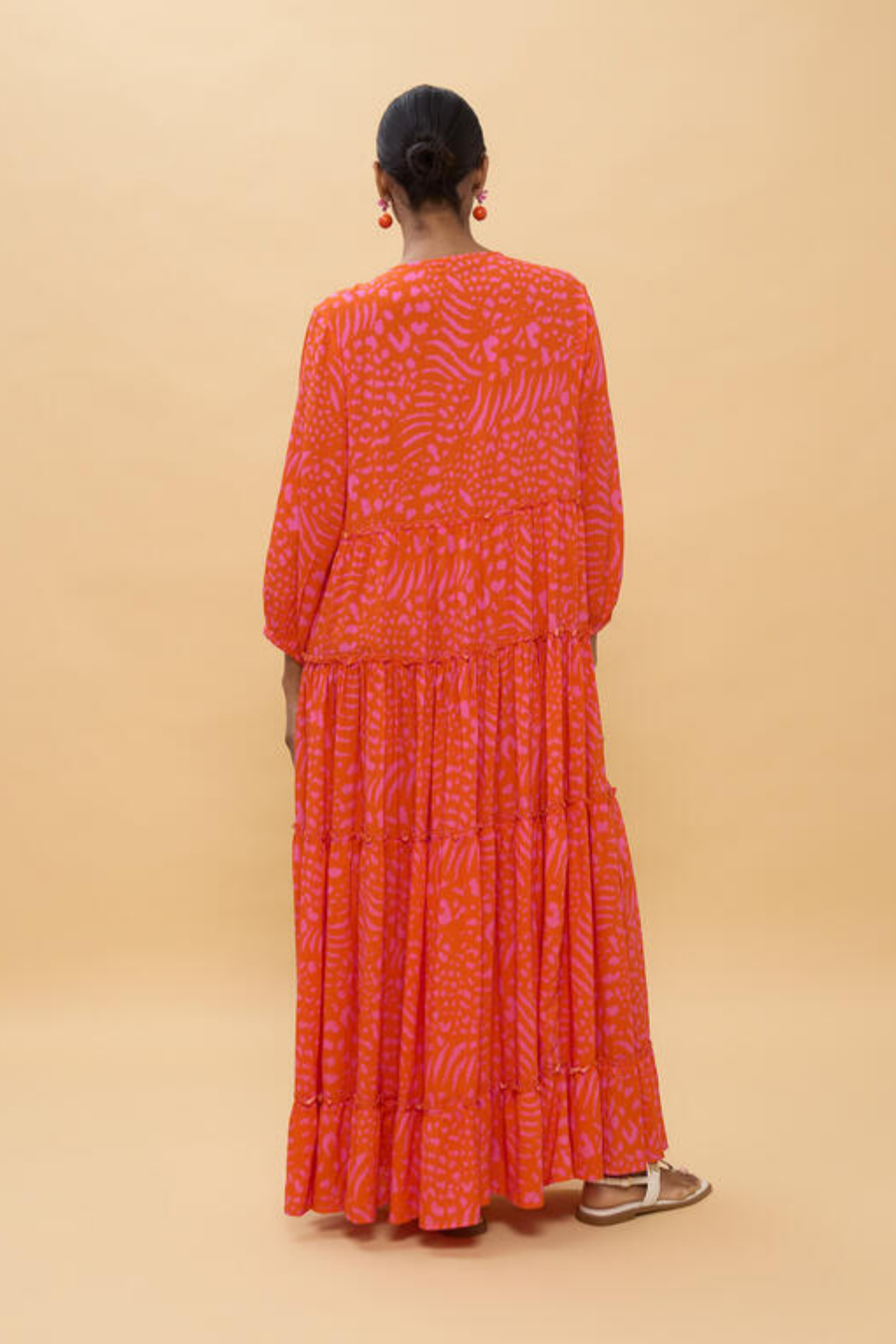 VESTIDO PRAIA LARANJA E ROSA - LOLA CASADEMUNT