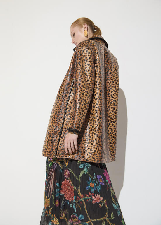 CASACO COM ESTAMPA ANIMAL PRINT BY MAITE - LOLA CASADEMUNT
