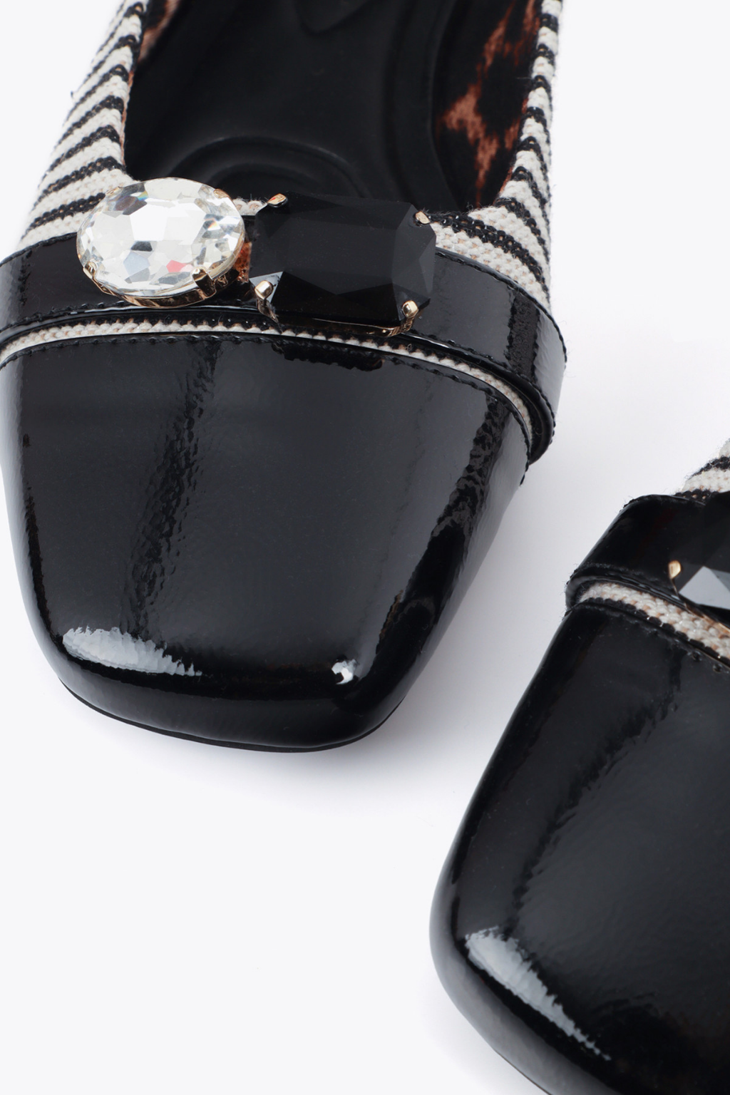 SABRINAS DE TECIDO ÀS RISCAS - LOLA CASADEMUNT