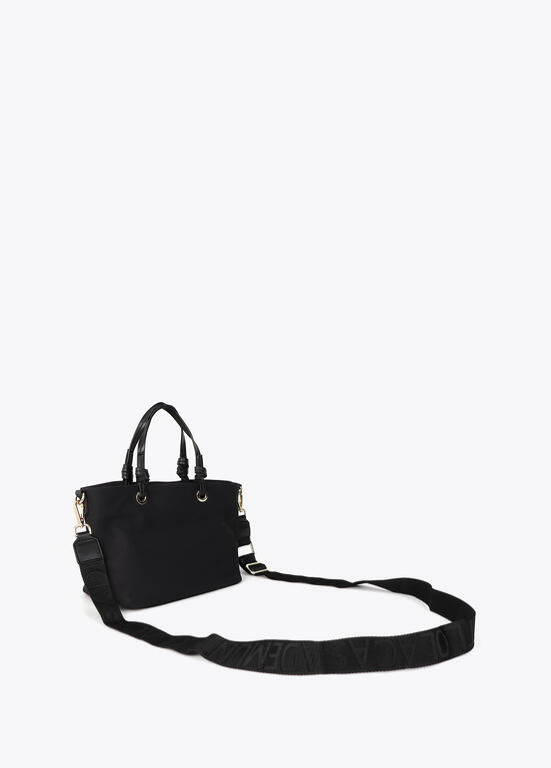 MALA EM NYLON PRETA COM EMBLEMA LC - LOLA CASADEMUNT