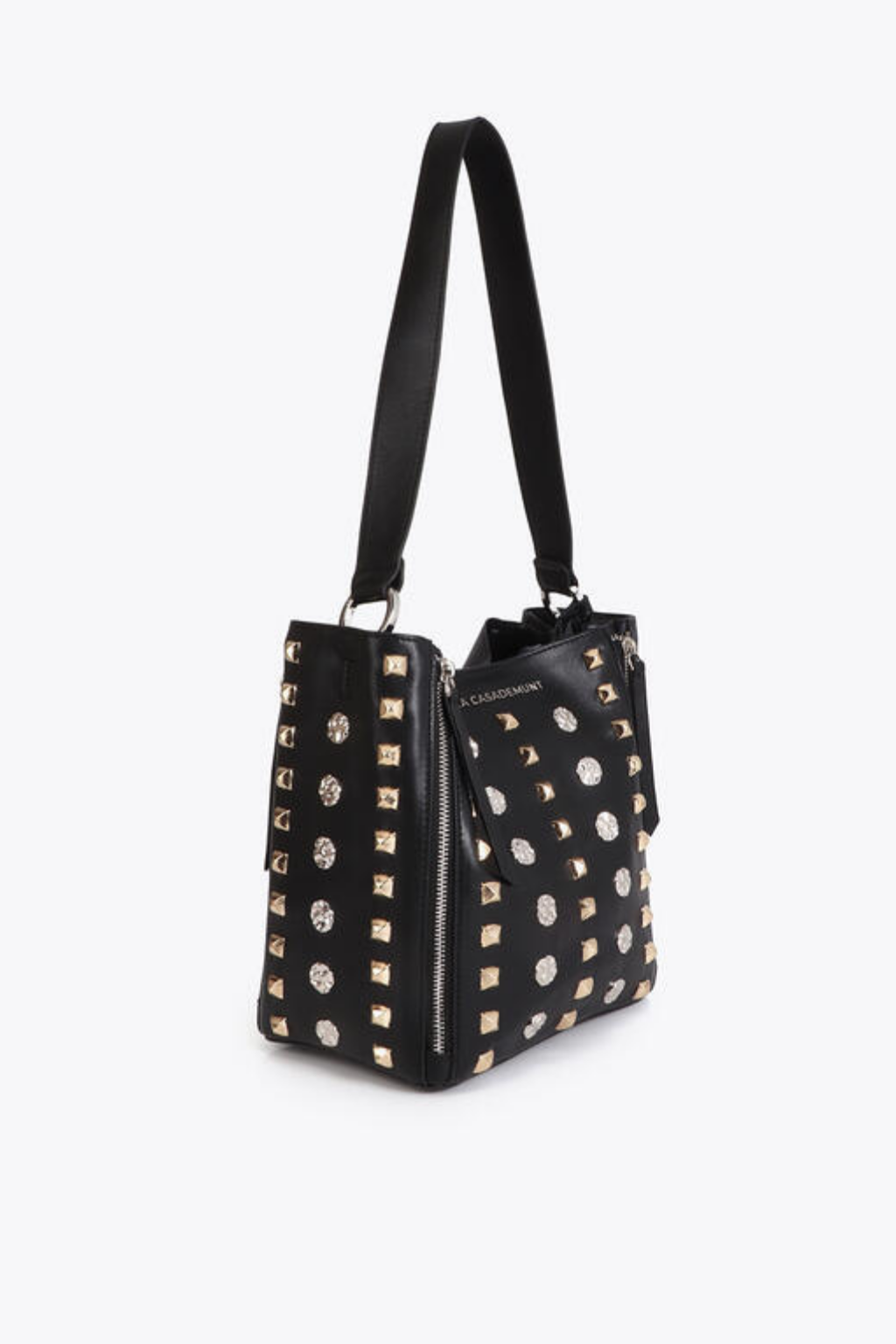 BOLSA DE OMBRO COM TACHAS DOURADAS E PRATEADAS - LOLA CASADEMUNT