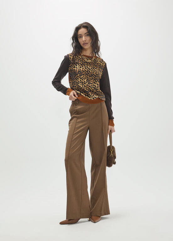 JERSEY ANIMAL PRINT E CONTRASTE NAS COSTAS MAITE - LOLA CASADEMUNT