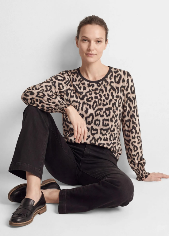 BLUSA ESTAMPADA EM ANIMAL PRINT CASTANHO - RABE