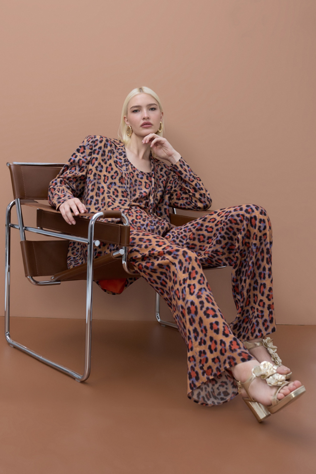 CAMISA FLUIDA COM ESTAMPADO ANIMAL PRINT COLORIDO - LOLA CASADEMUNT