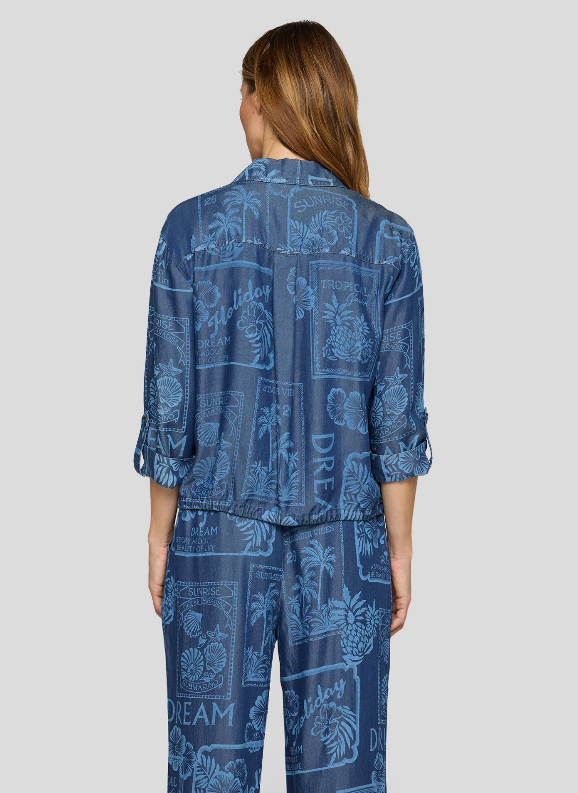 BLUSÃO EM LYOCELL EM GANGA AZUL ESTAMPADO - RABE