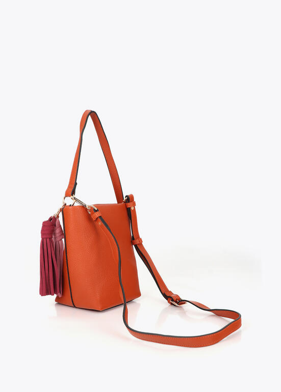 MALA BANDOLERA ECOPELE LC COM PORMENOR DE FRANJAS - LOLA CASADEMUNT