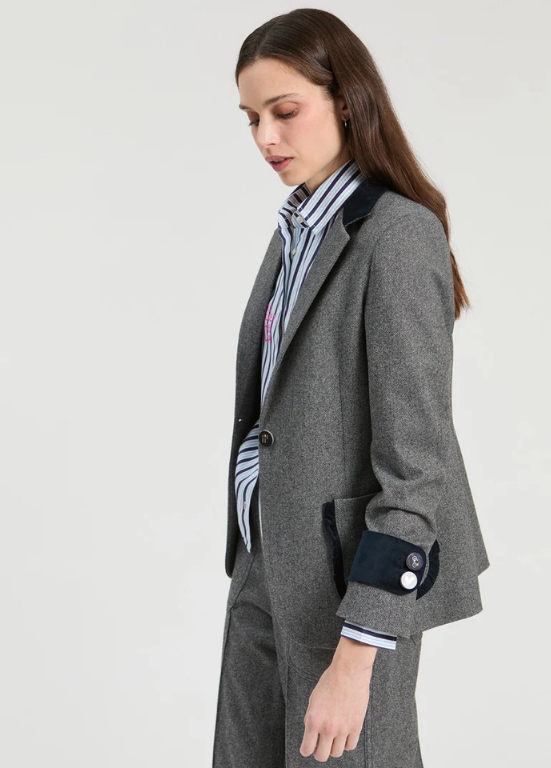 BLAZER CINZA COM GOLA E PUNHOS DE VELUDO - VILAGALLO