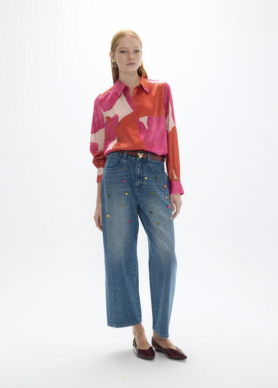 JEANS COM LAVAGEM MÉDIA E PEDRARIAS MULTICOLOR MAITE - LOLA CASADEMUNT