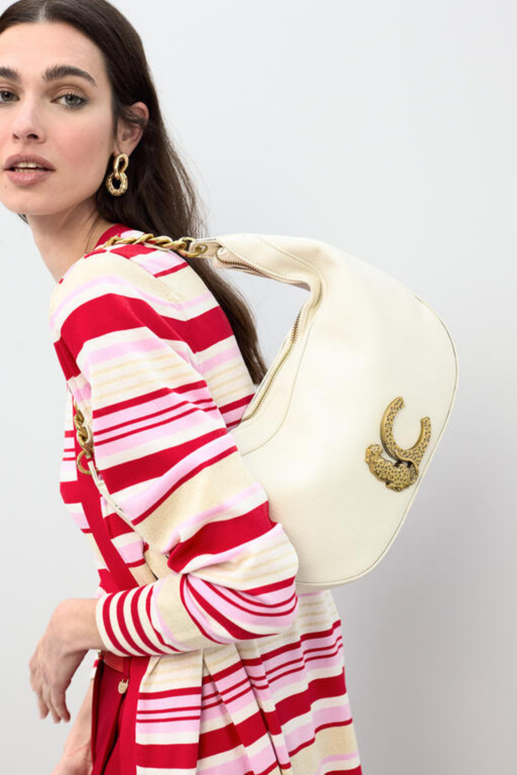 BOLSA MEIA-LUA COM LC ANIMAL E CORRENTE - LOLA CASADEMUNT