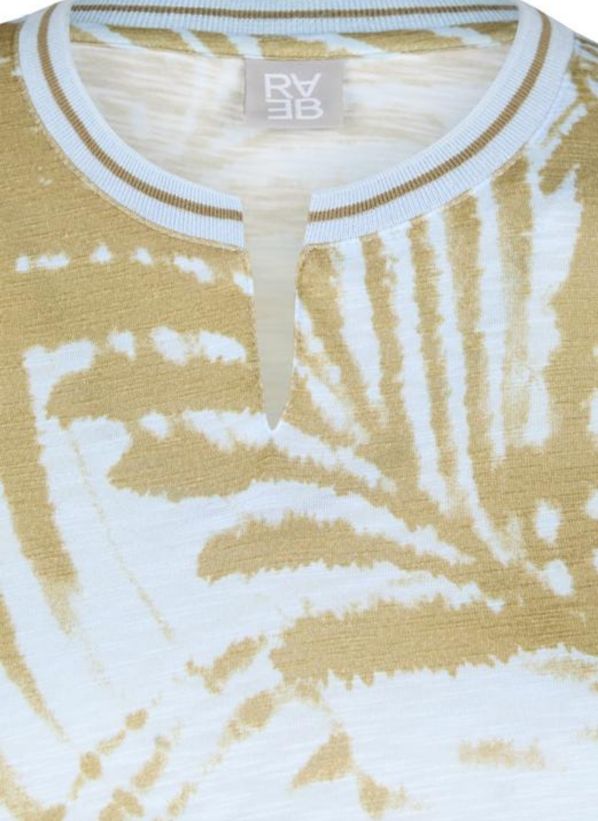T-SHIRT DE ESTAMPADO DE PALMEIRAS COM CORTE EM V - RABE