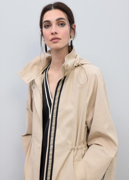 GABARDINE OVERSIZE EM TECIDO DOS RISCAS LATERAIS - LOLA CASADEMUNT