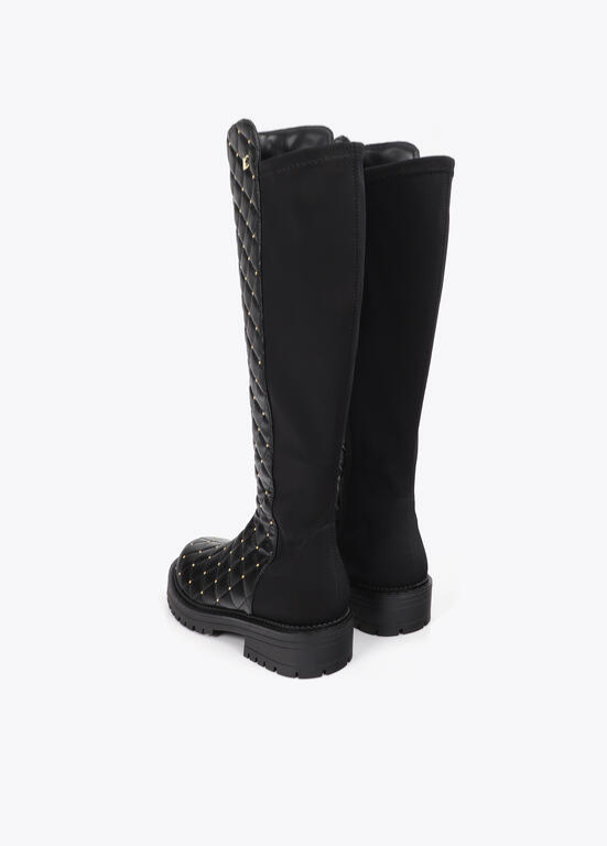 BOTA ALCOCHOADA COM MINI TACHAS E DETALHE DE CORRENTE - LOLA CASADEMUNT