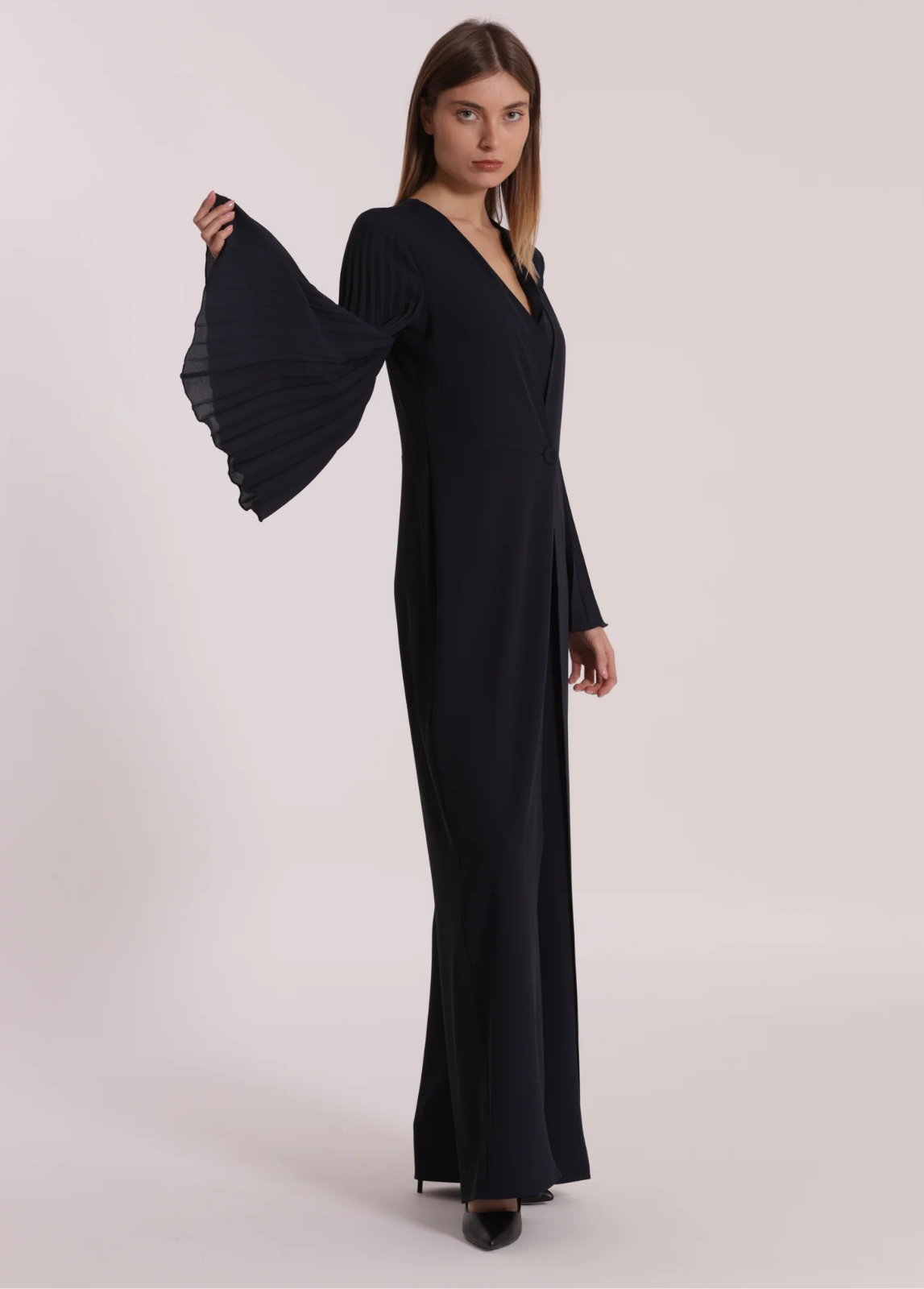 MACACÃO LONGO COM MANGAS PLISSADAS - MIMI MUA