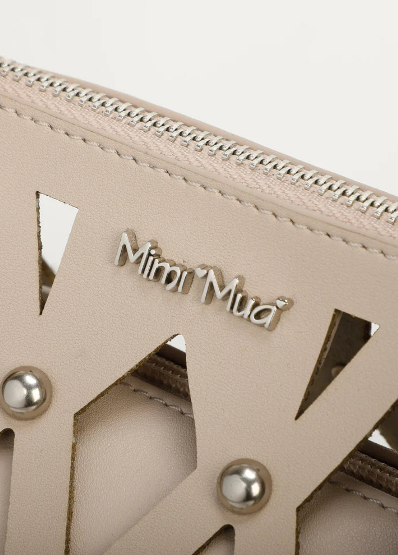 MALA COM EFEITO REDE E TACHAS - MIMI MUA