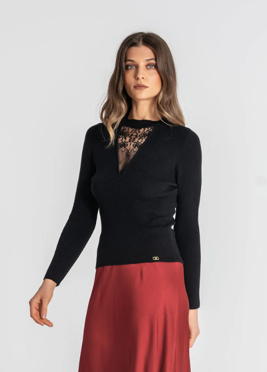 CAMISOLA DE MALHA COM RENDA NO DECOTE - RUGA