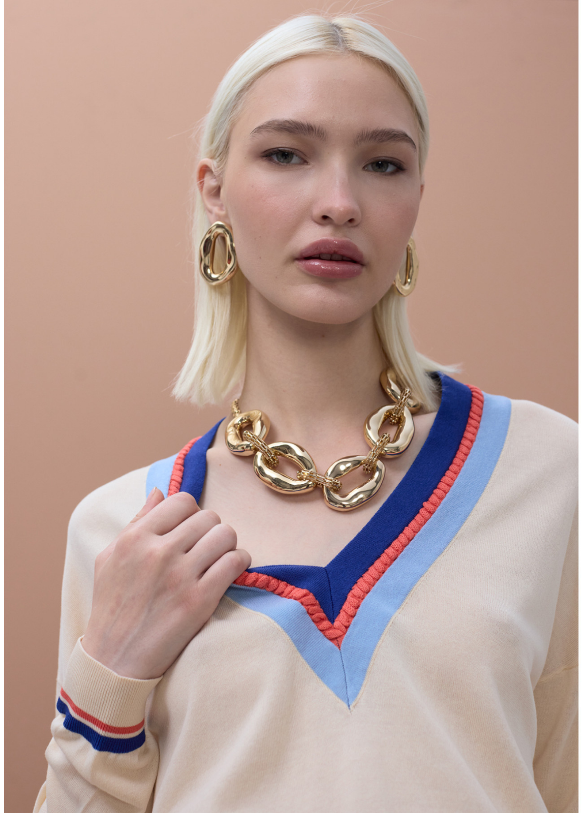 CAMISOLA MALHA DECOTE EM V COM TRANÇA - LOLA CASADEMUNT