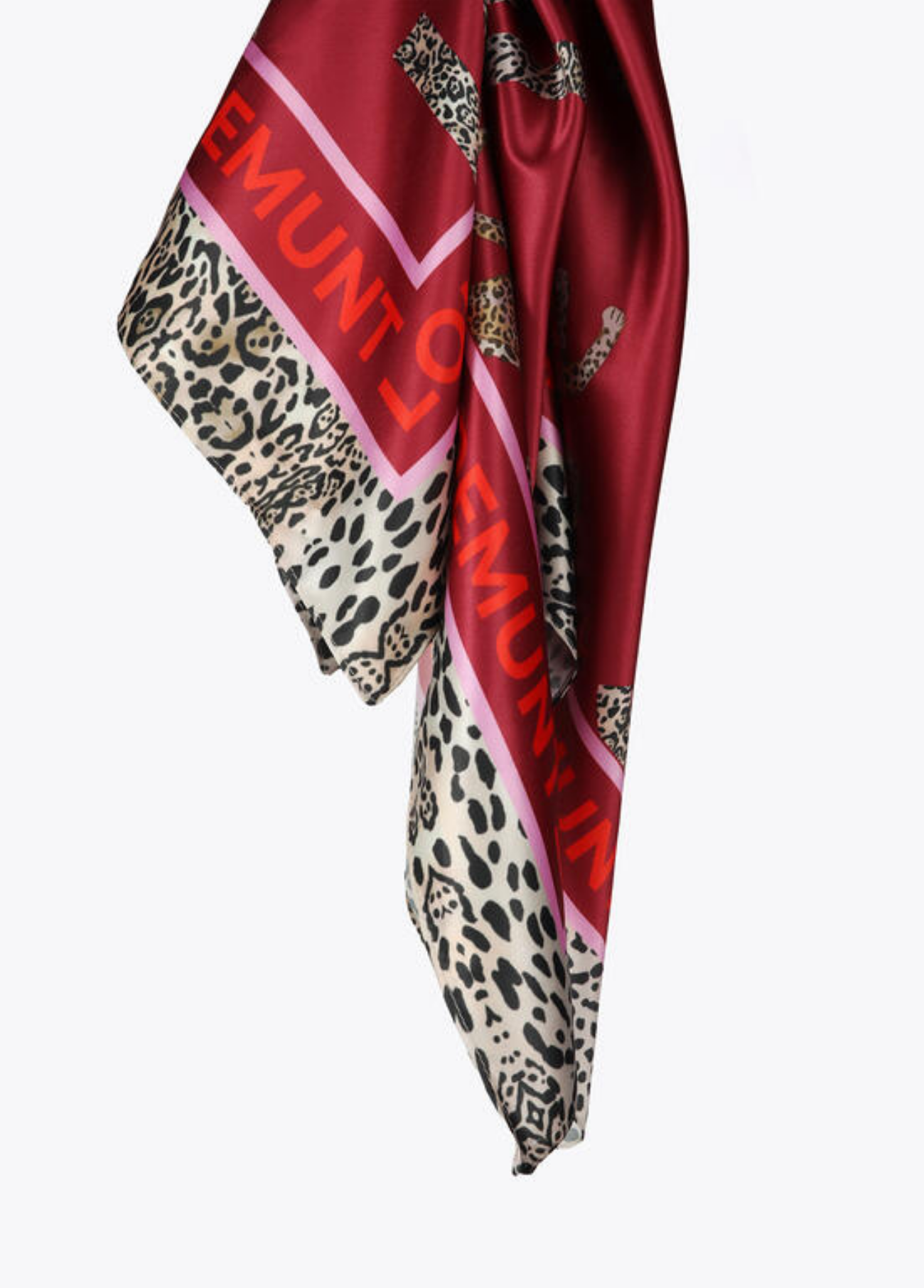 LENÇO ACETINADO VERMELHO COM LEOPARDOS - LOLA CASADEMUNT