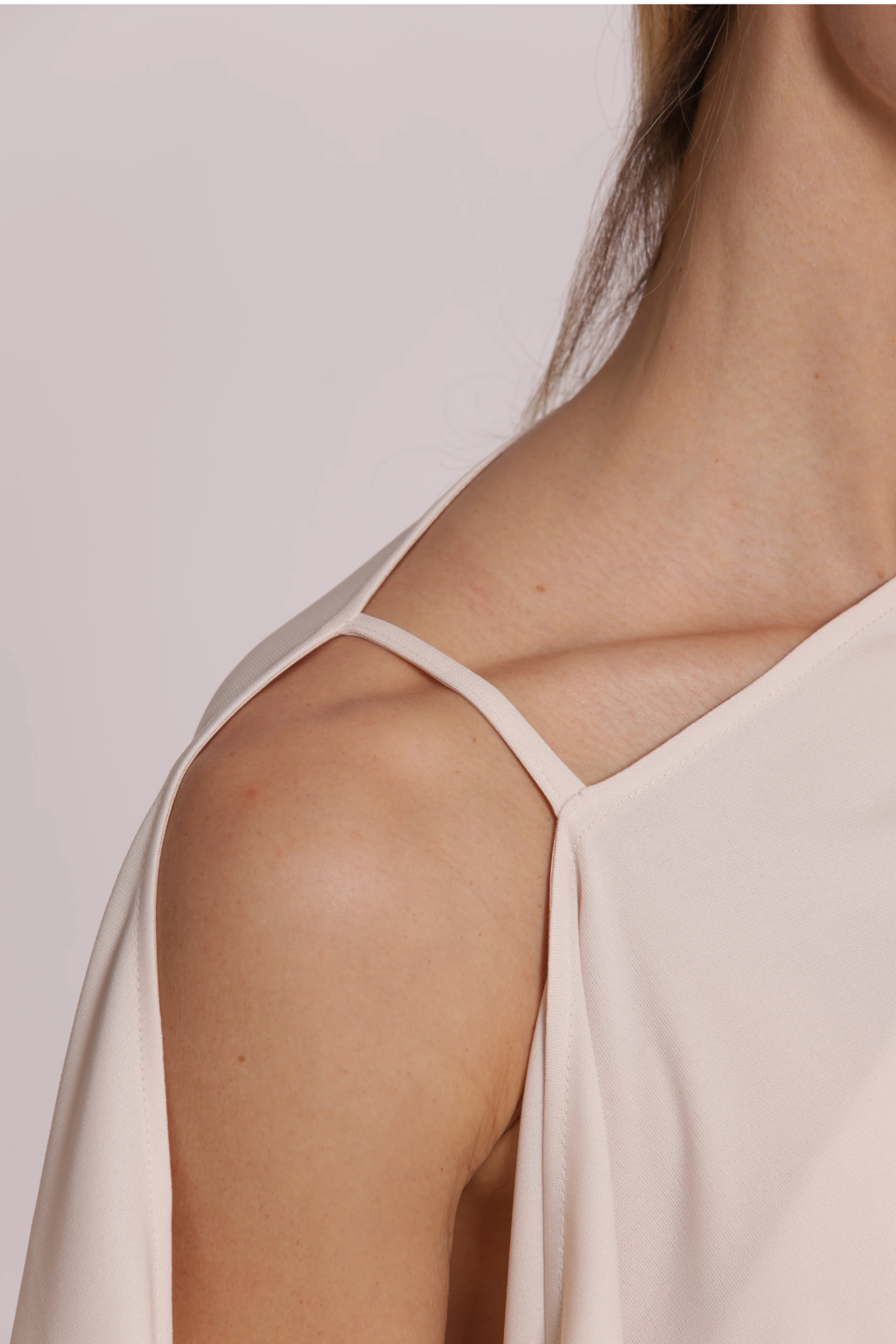 BLUSA ASSIMÉTRICA - MIMI MUA