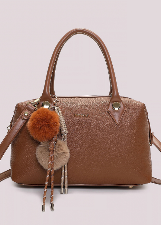 MALA BÁU COM DETALHE PENDURADO POM-POM - MIMI MUA