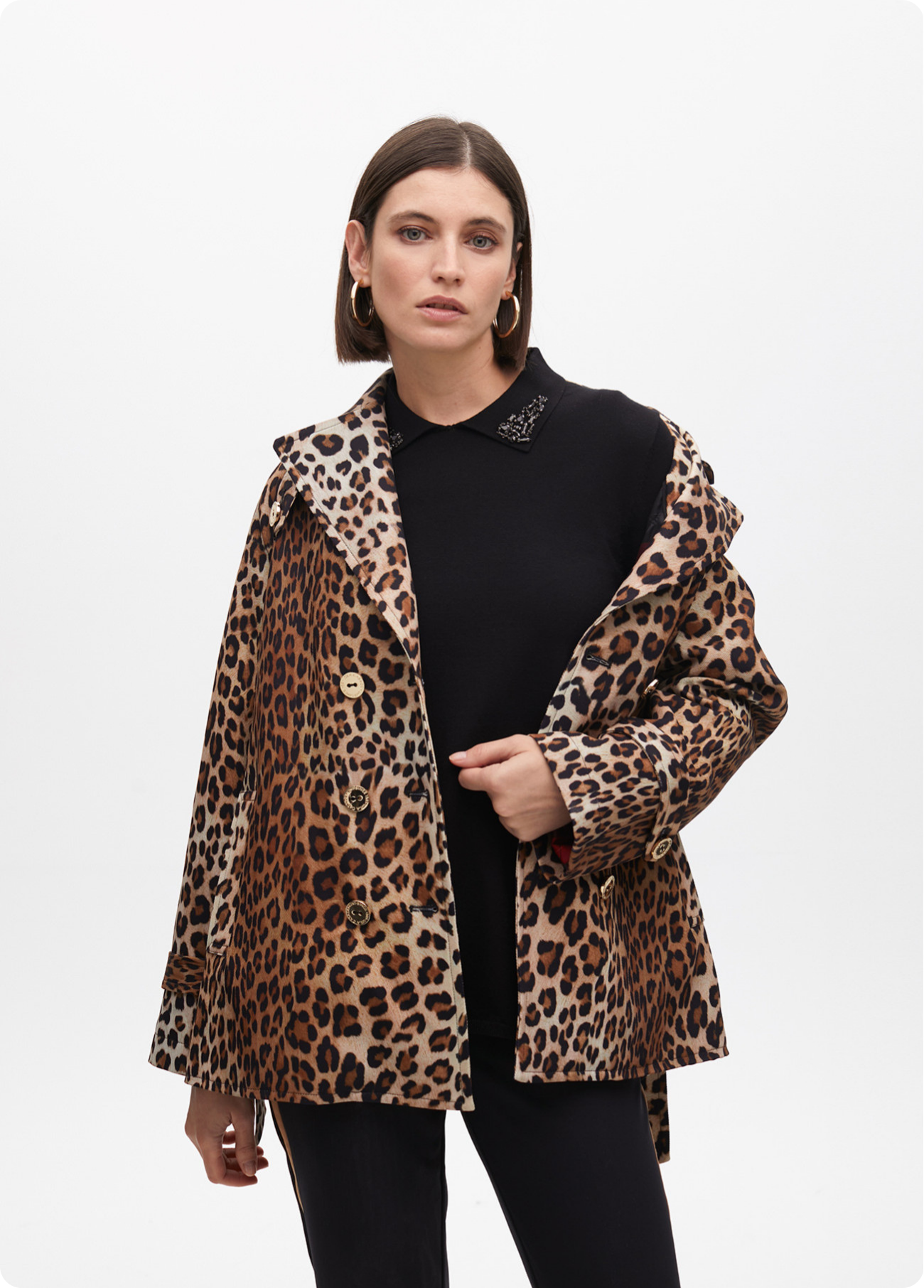 TRENCH COAT CURTA DE ANIAML PRINT COM CINTO - LOLA CASADEMUNT