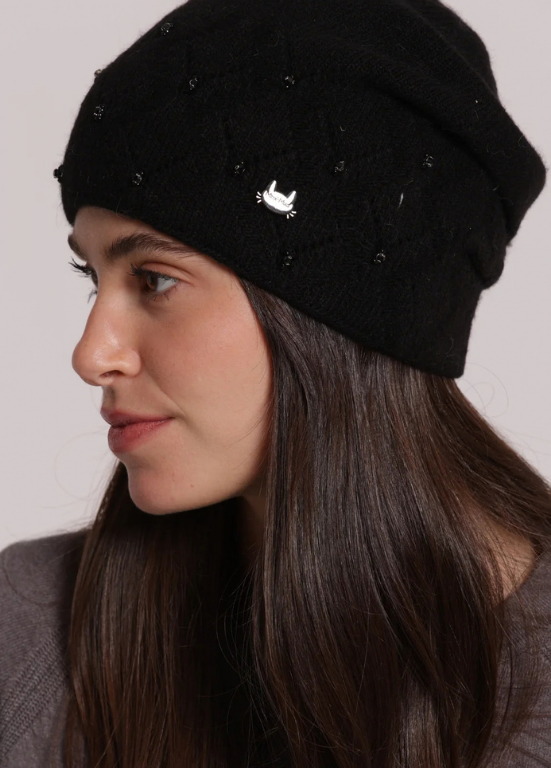 GORRO COM TACHAS - MIMI MUA