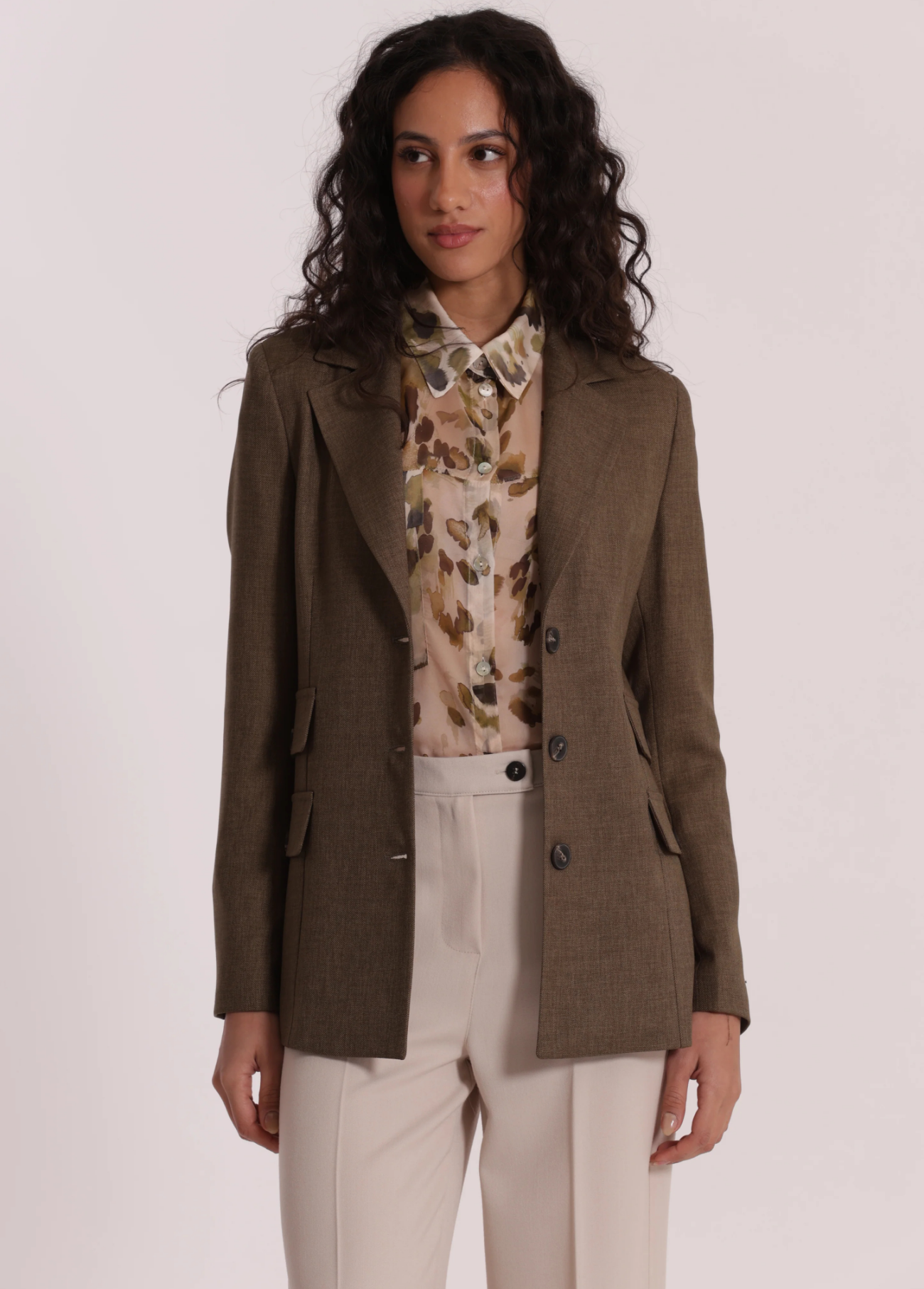 BLAZER COM QUATRO BOLSOS - MIMI MUA