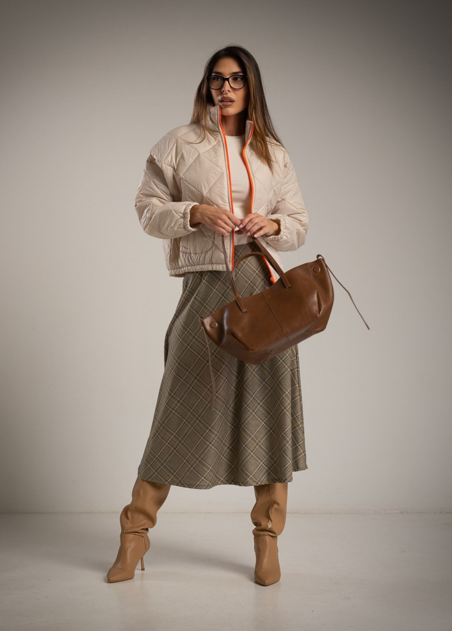 PARKA ACOLCHOADA CURTA COM FECHO NEON - ALBANOS