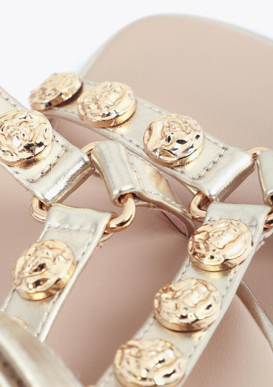 SANDÁLIAS RASAS DOURADAS TIPO GLADIADORAS - LOLA CASADEMUNT