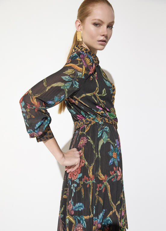 VESTIDO MIDI COM ESTAMPA DE FLORES E CONTRASTE EM ANIMAL PRINT NA GOLA BY MAITE - LOLA CASADEMUNT