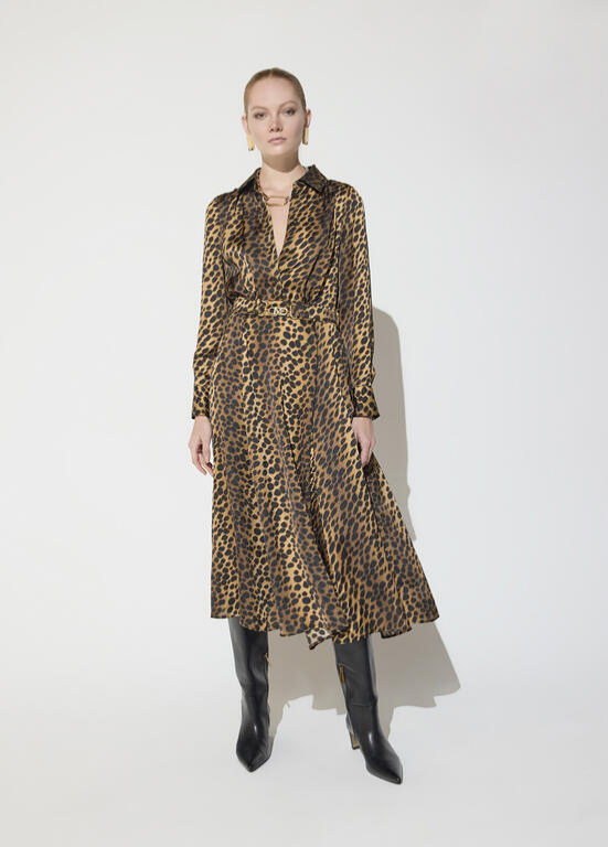 VESTIDO COM ESTAMPA ANIMAL PRINT E CINTO COM FIVELA DOURADA BY MAITE - LOLA CASADEMUNT