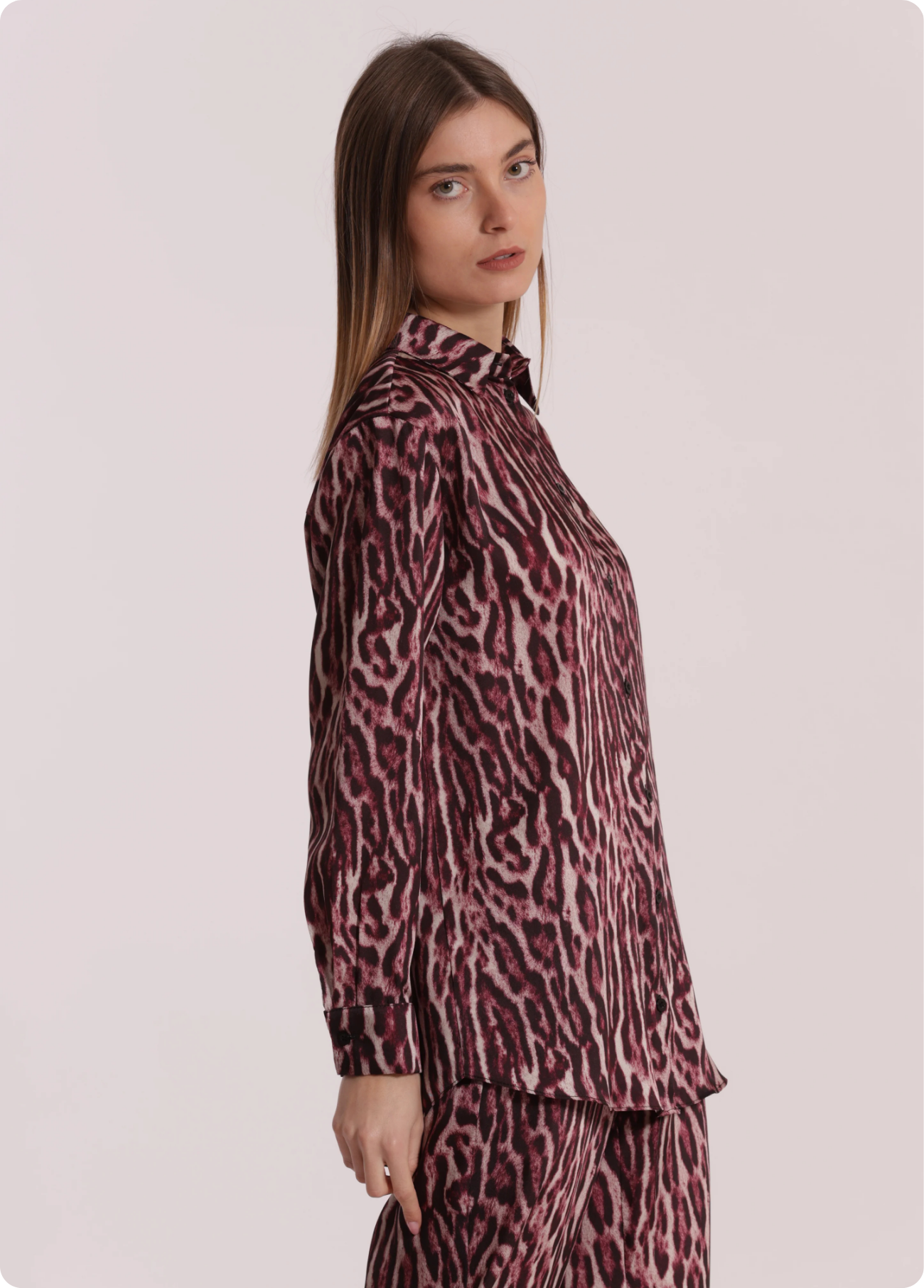 CAMISA COM ESTAMPADO ANIMAL - MIMI MUA