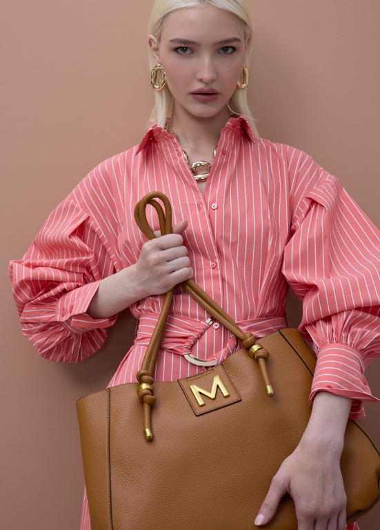 MALA ELEGANTE EM COURO SINTÉTICO - LOLA CASADEMUNT