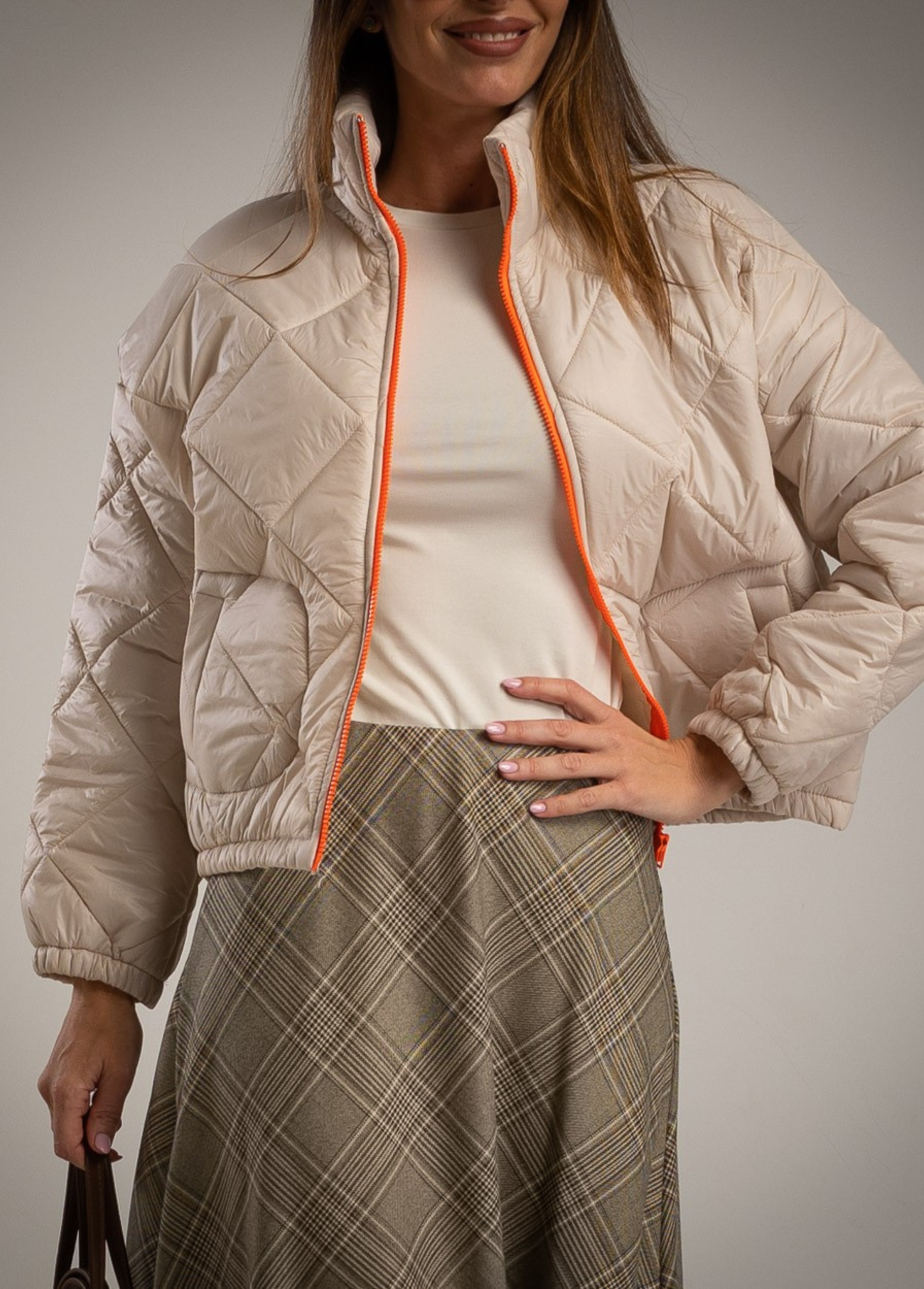 PARKA ACOLCHOADA CURTA COM FECHO NEON - ALBANOS