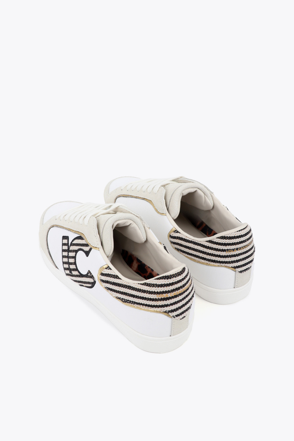 TÊNIS COM LOGOEM TECIDOS COMBINADOS E DETALHES EM COURO - LOLA CASADEMUNT