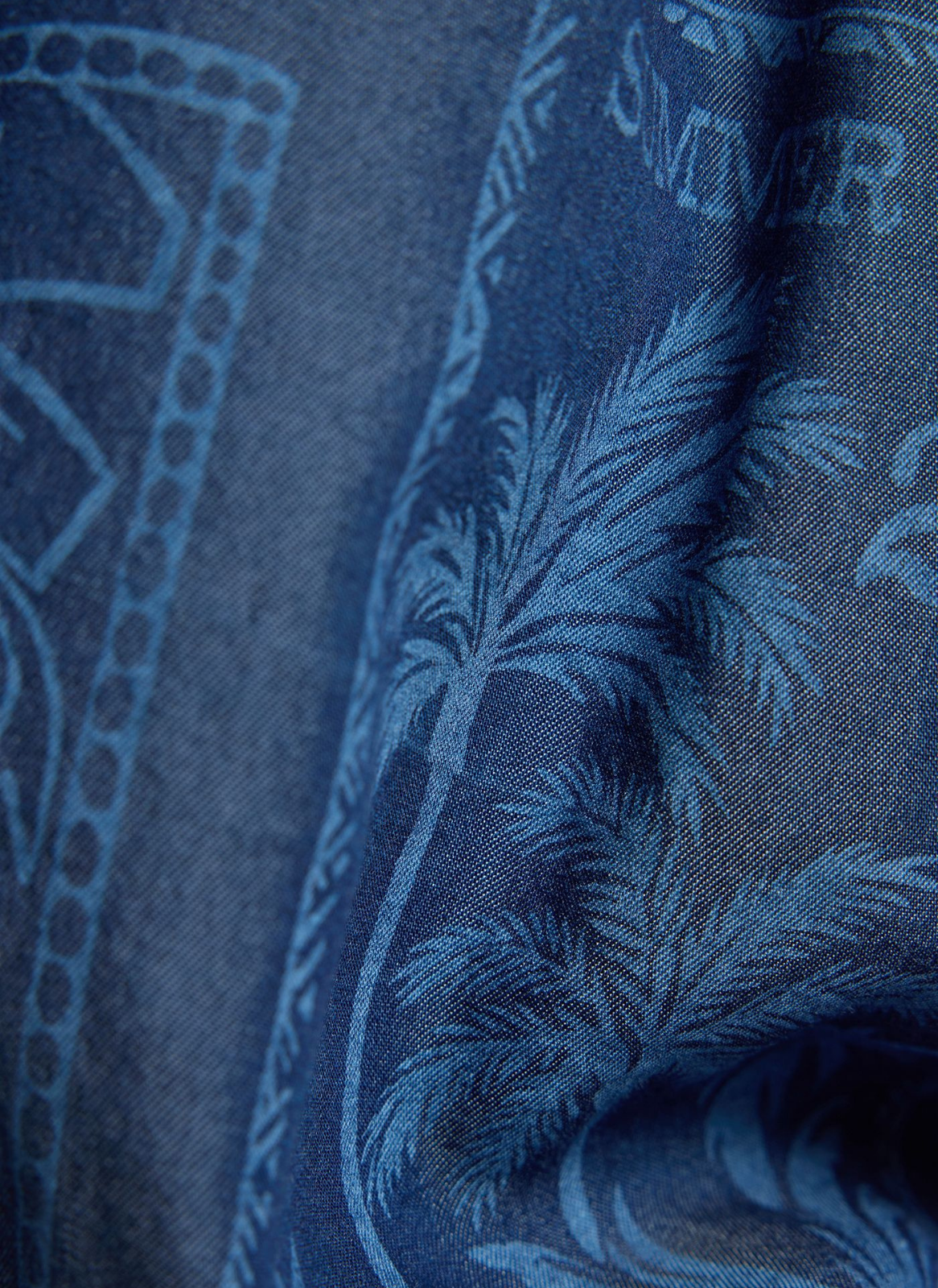 BLUSÃO EM LYOCELL EM GANGA AZUL ESTAMPADO - RABE