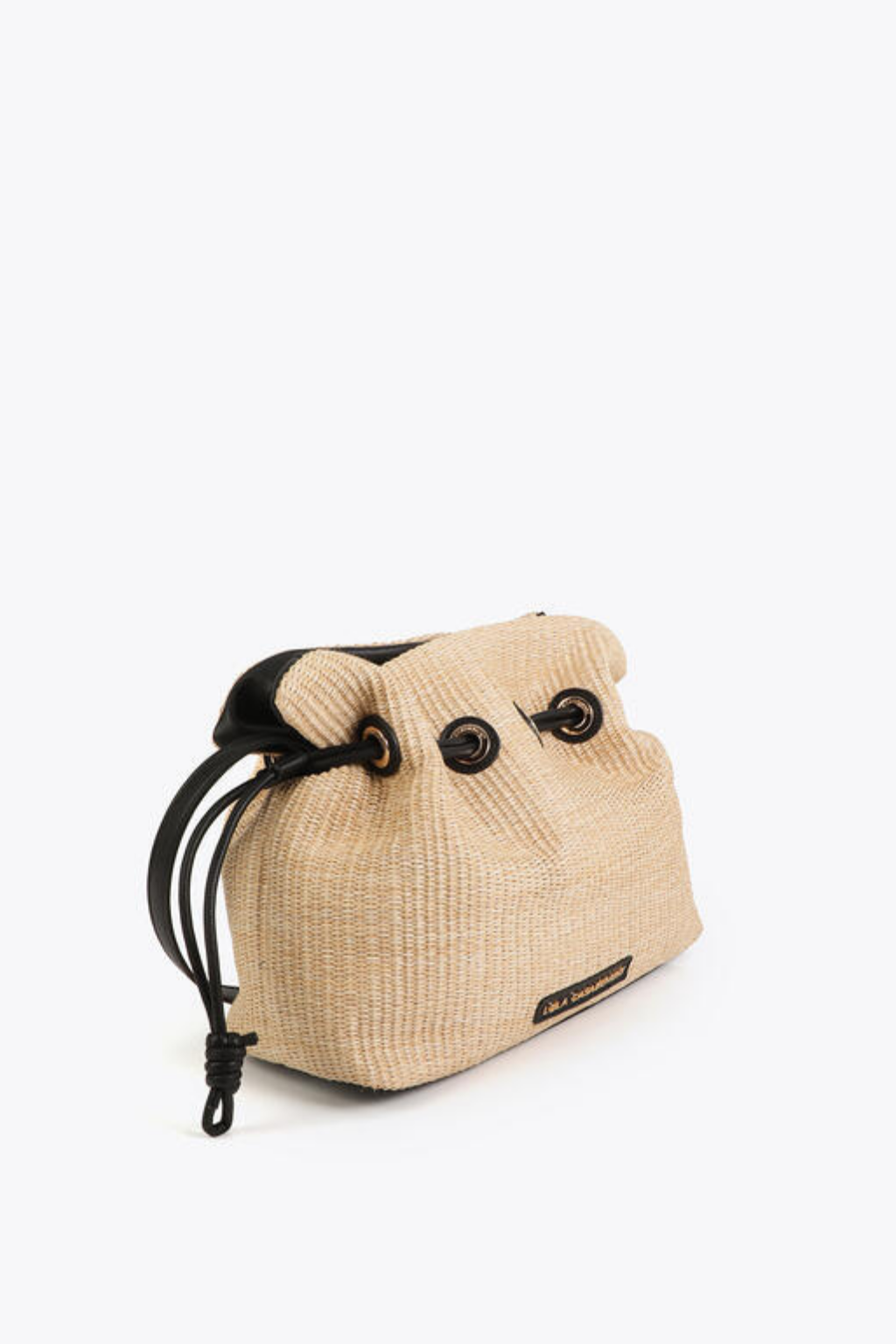 MALA BUCKET EM RÁFIA COM CORDÃO EM ECOPELE - LOLA CASADEMUNT