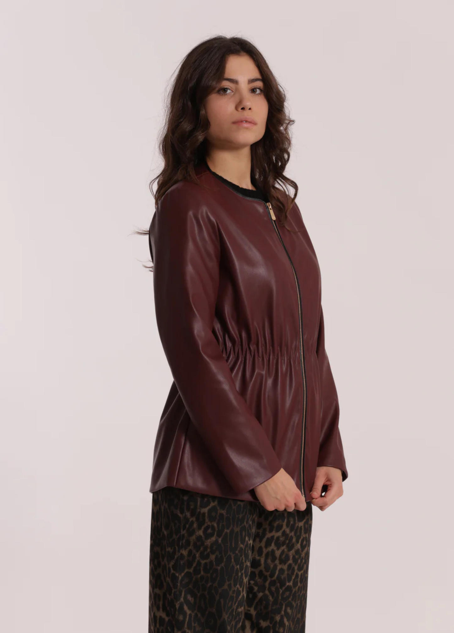 BLUSÃO DE ECOPELE COM FORRO ANIMAL PRINT - MIMI MUA