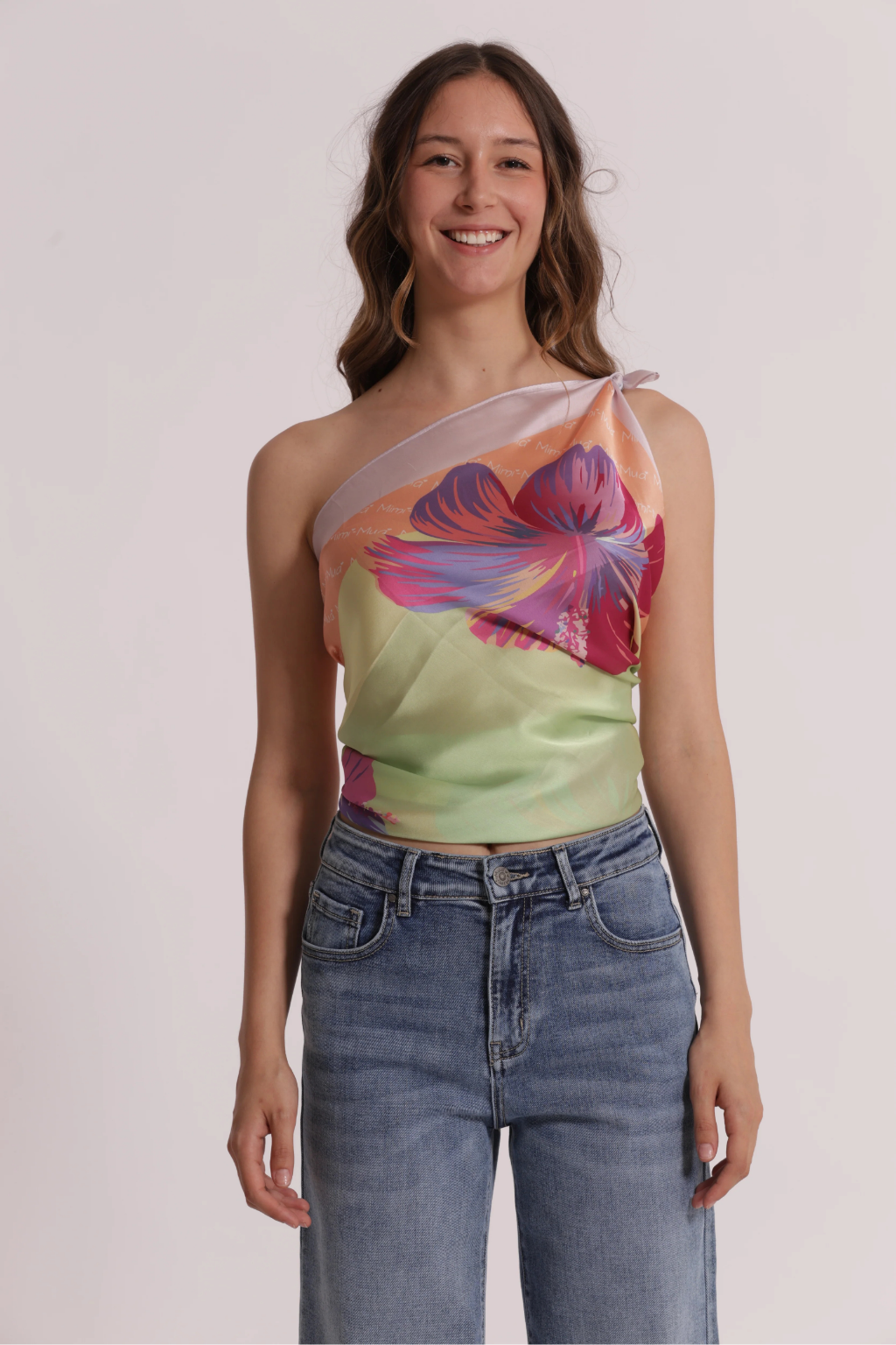 LENÇO COM LÍRIO E MOLDURA - MIMI MUA