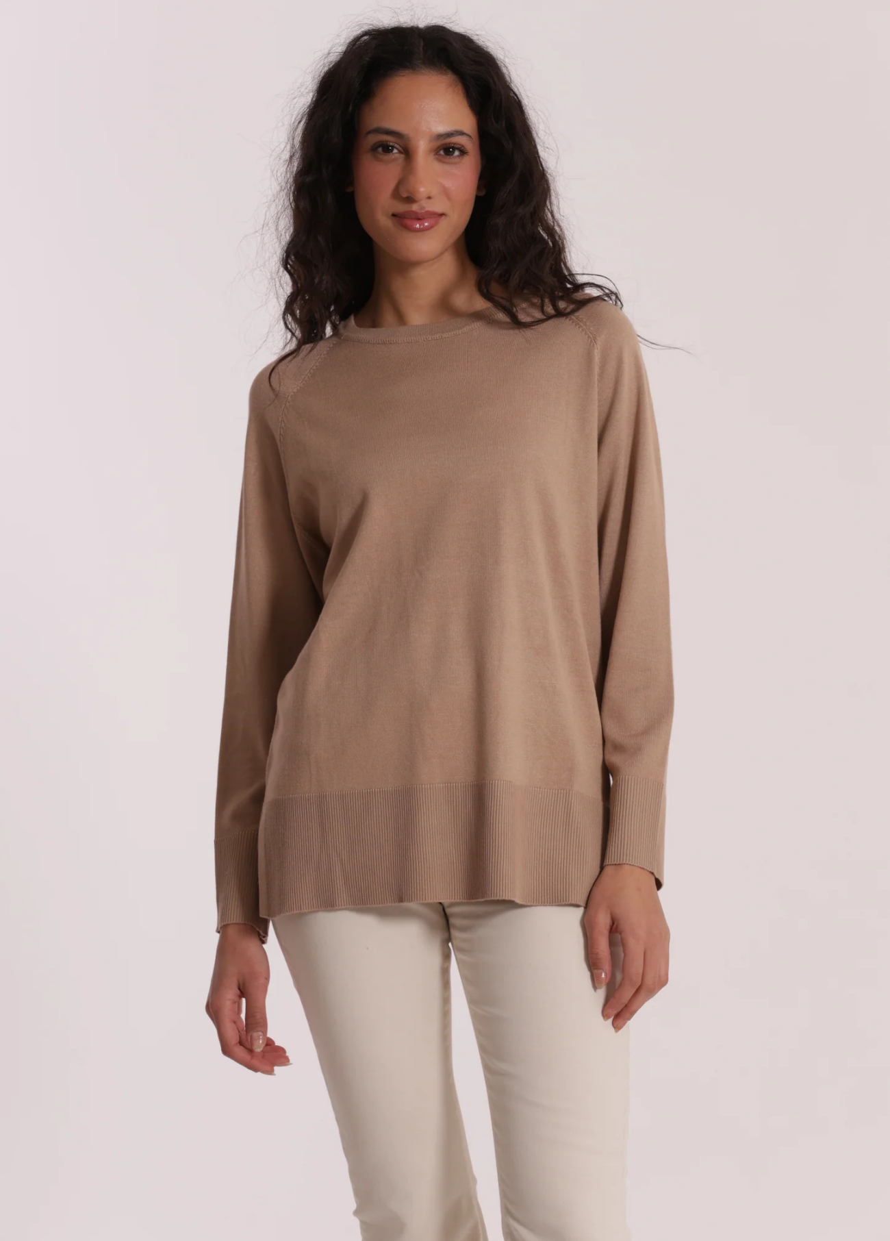 CAMISOLA DE MALHA OVERSIZED COM GOLA REMOVÍVEL - MIMI MUA