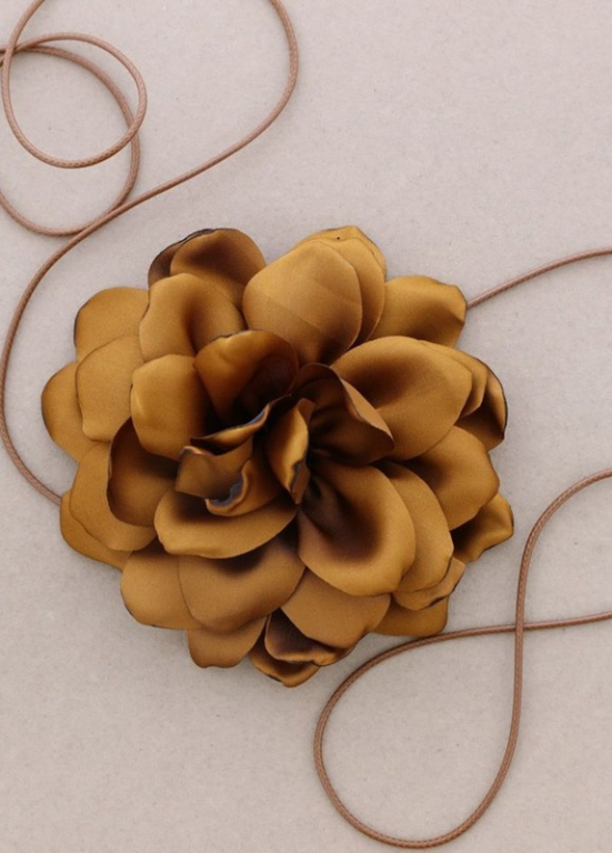 GARGANTILHA COM FLOR ACETINADA - ALIBY